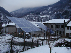 Inseguitore fotovoltaico solare 14 moduli